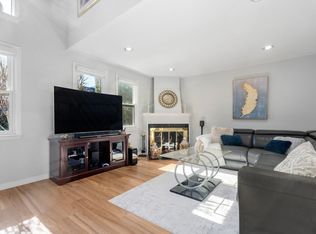 12 Pickett St UNIT I, Beverly, MA 01915