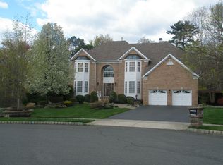 16 Mountain Ash Court, Monroe, NJ 08331