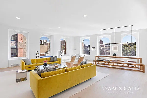 Sold by Isaacs Ganz Real Estate | media 1