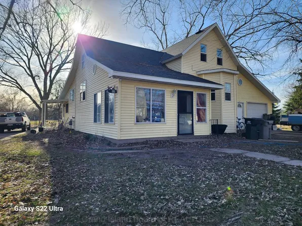 420 H Ave, Central City, NE 68826