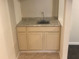 2197 Oakdale Dr, Waterford, MI 48329