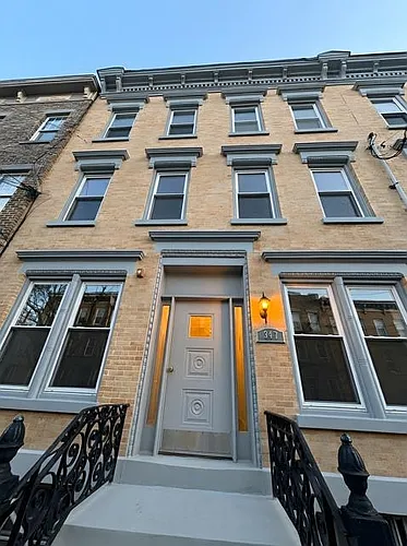 347 7th St #4 Photo 1