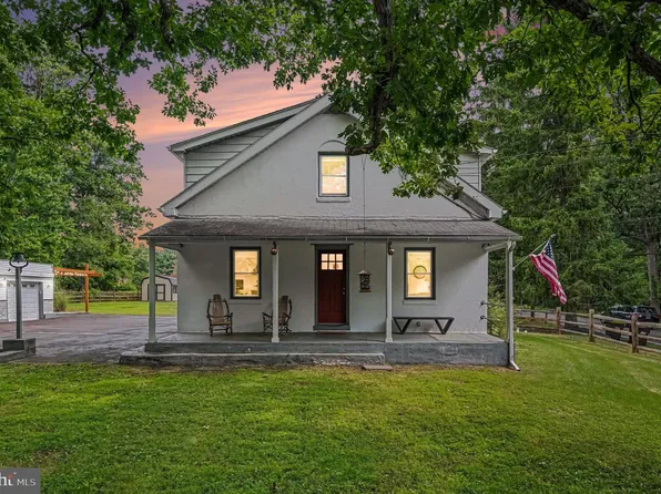 703 Evansburg Rd, Collegeville, PA 19426