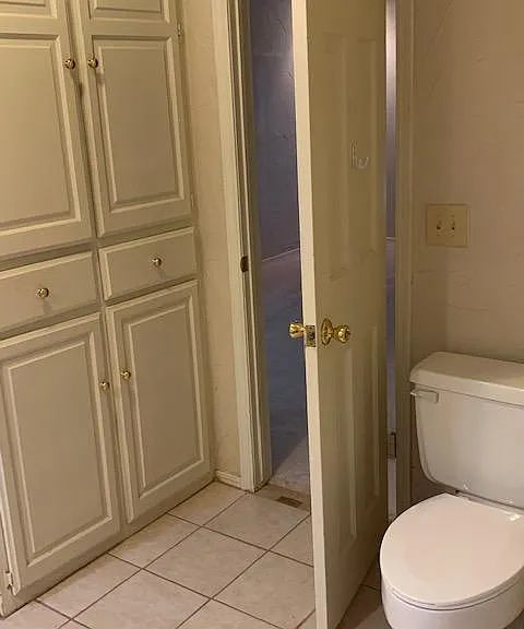 Master Full Bathroom