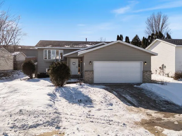 4834 10th St NW, Rochester, MN 55901