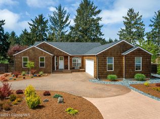 2906 Pine Ct, Gearhart, OR 97138