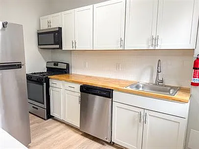 428 Liberty Street — Photo 2