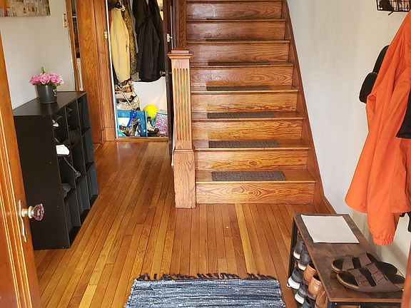 4th image of 11 Belmont St