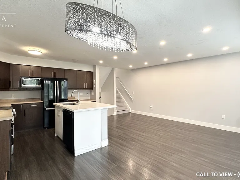 1290 Savannah Dr — Photo 3