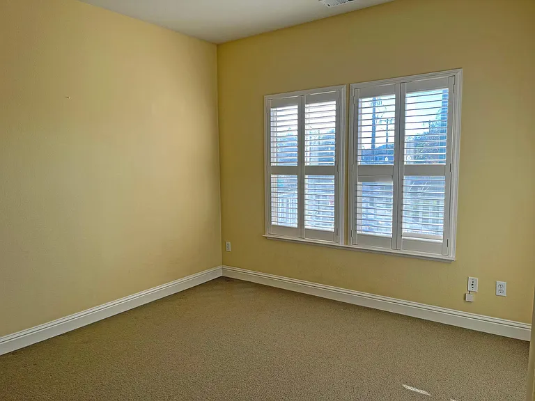 9026 Windsor Rd — Photo 14
