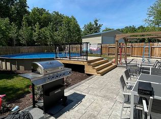 5717 Donnelly Dr, Woodford, VA 22580