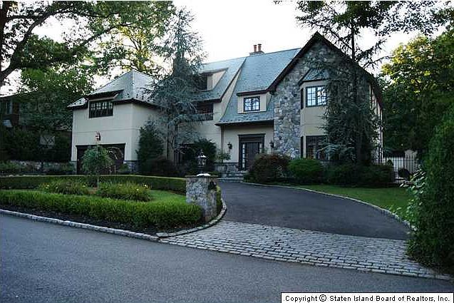 1st image of 95 Emerson Ave