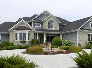 6724 E Stein Rd, Greenwood, IN 46143