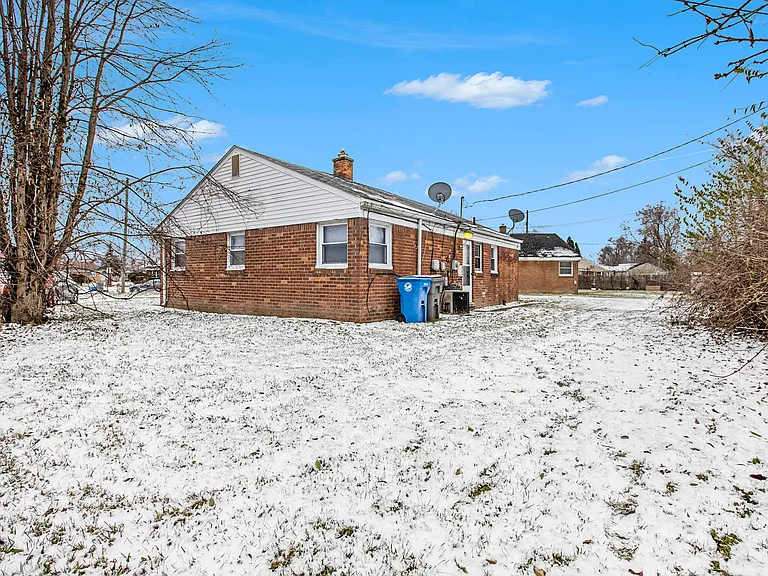 3998 Douglas Ct — Photo 14