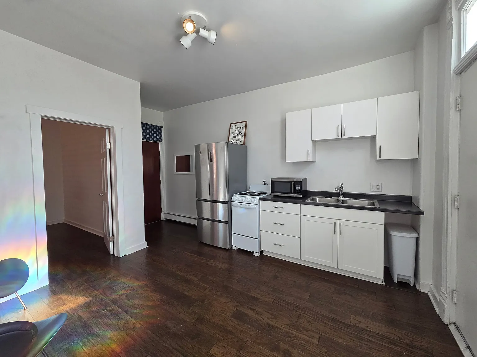 1 bed, 380 sqft, $1,175 — Photo 3