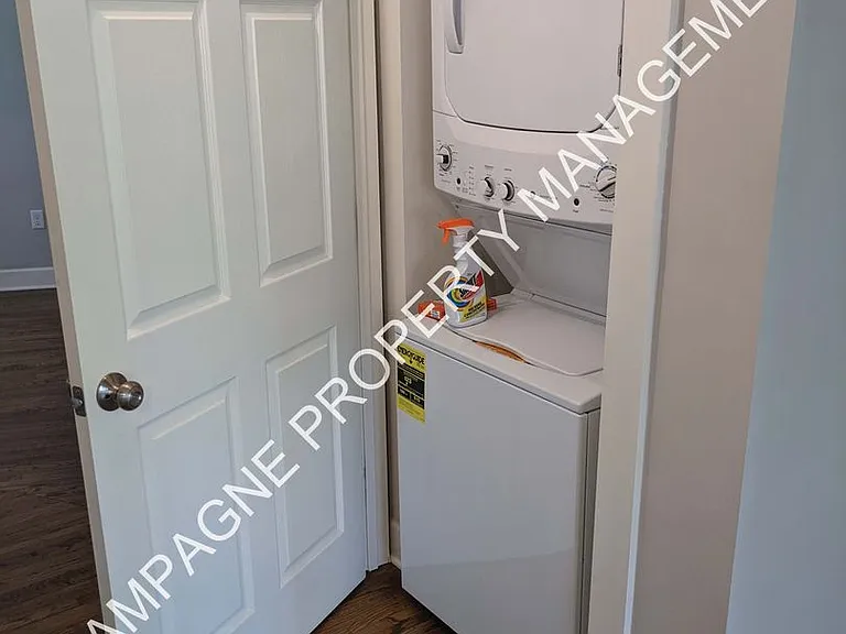 920 Ward Pkwy — Photo 19