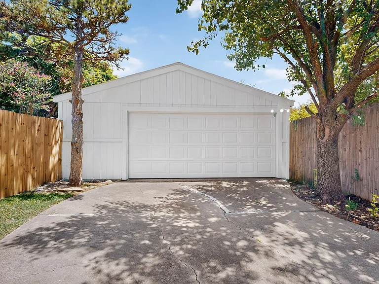 1004 Cross Bend Rd — Photo 43