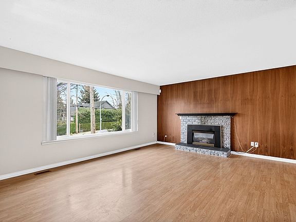 5th image of 1855 156th St