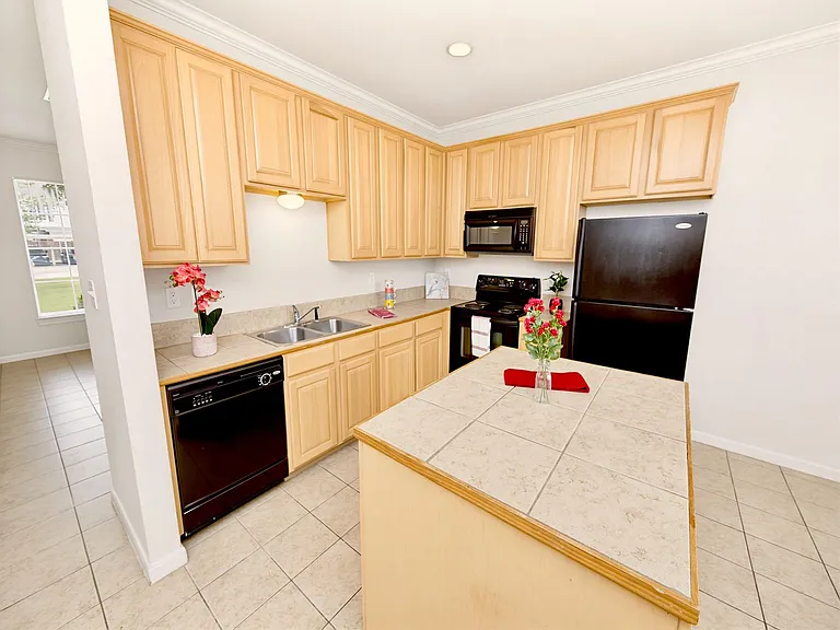 4000 Lake Beau Pre Blvd #14 — Photo 8