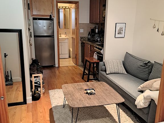 5th image of 23 Clinton St APT 1C