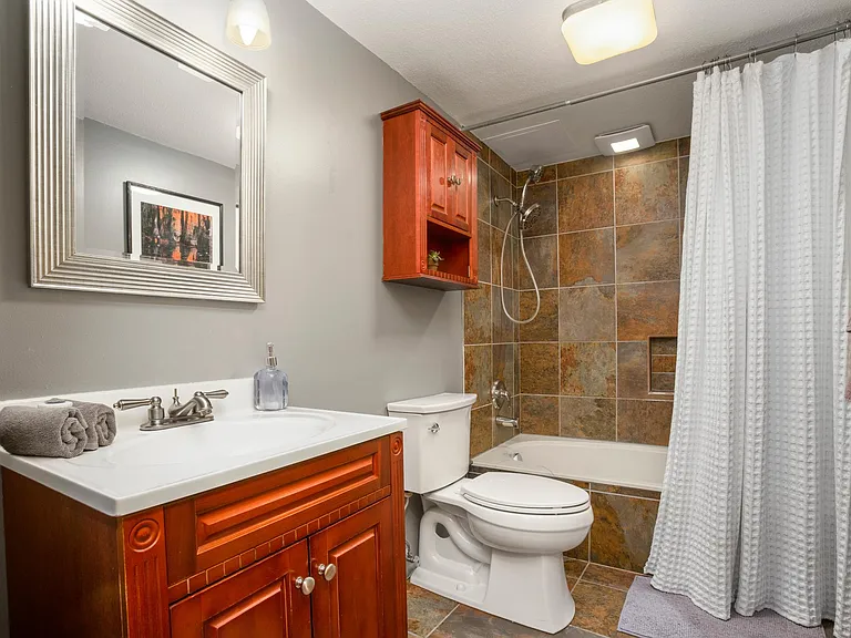 2626 Longthong Rd #102 — Photo 15