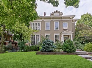 333 Linden Ave, Oak Park, IL 60302