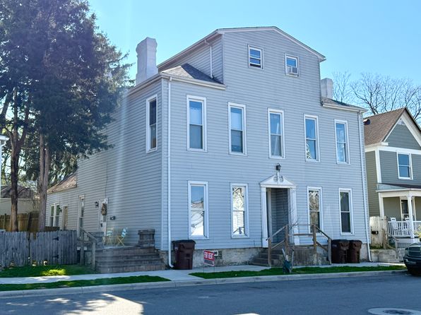 22 N Cherry St APT 2