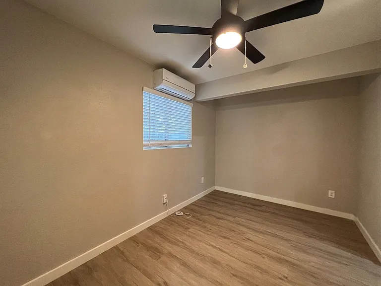 1210 Lorrain St #108 — Photo 5