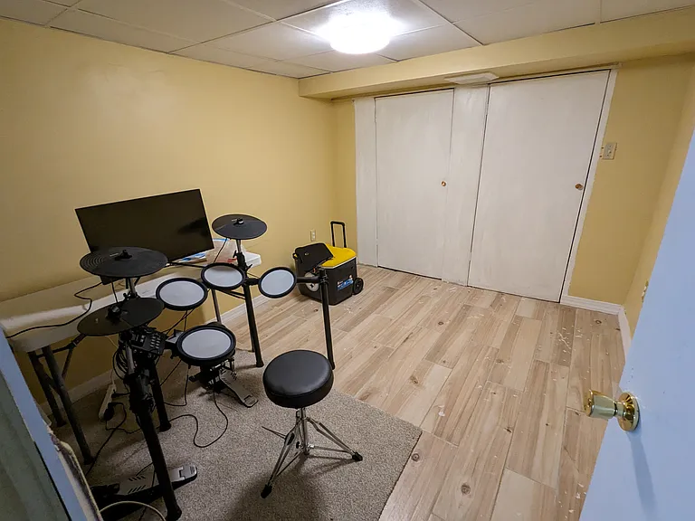 5535 Centre Ave #8 — Photo 6