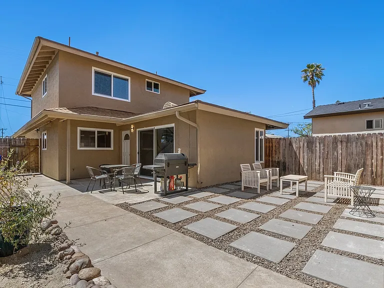 3522 Nile St — Photo 1