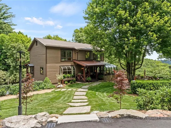 139 Split Rail Lane, Blowing Rock, NC 28605