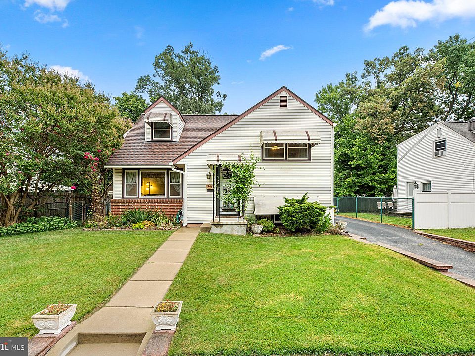 1st image of 1005 Sharon Dr