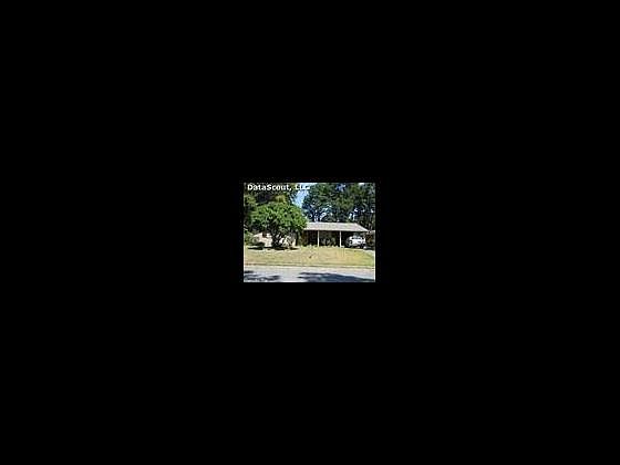 2nd image of 1003 W 45th Ave