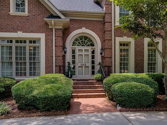 2nd image of 5202 Carmel Club Dr