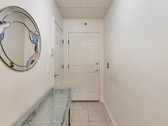 3rd image of 710 Creekside Dr Unit 104A