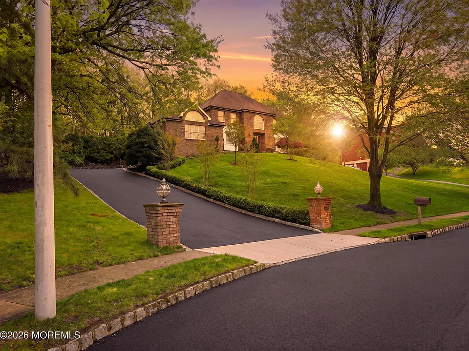 32 Wesley Ct