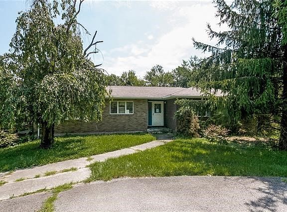 2nd image of 104 Houtman Dr