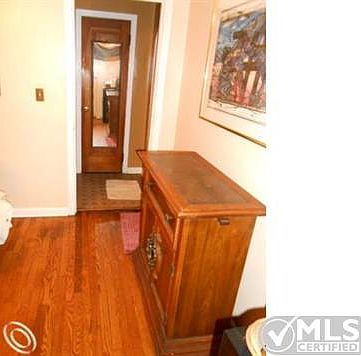 From Dining to Entry.JPG