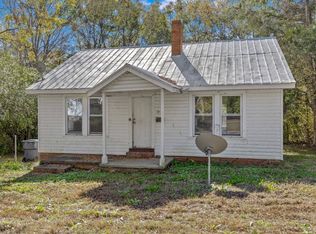 321 Cora St, Laurens, SC 29360