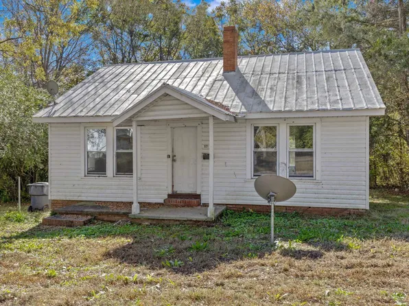 321 Cora St, Laurens, SC 29360