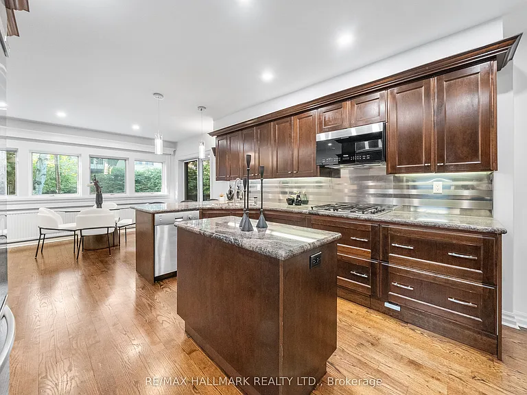 16 Elderwood Dr — Photo 14
