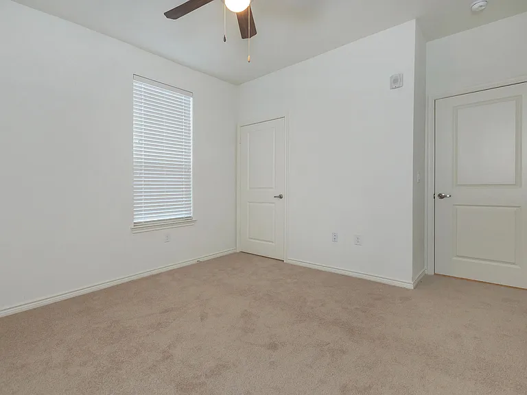 Alton Park Apartments — Photo 47