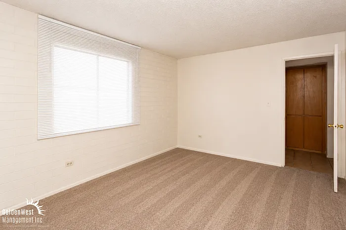 2041 W Berridge Ln #11 — Photo 14