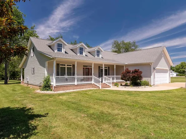 1609 Saddlebrook Ln, Herrin, IL 62948