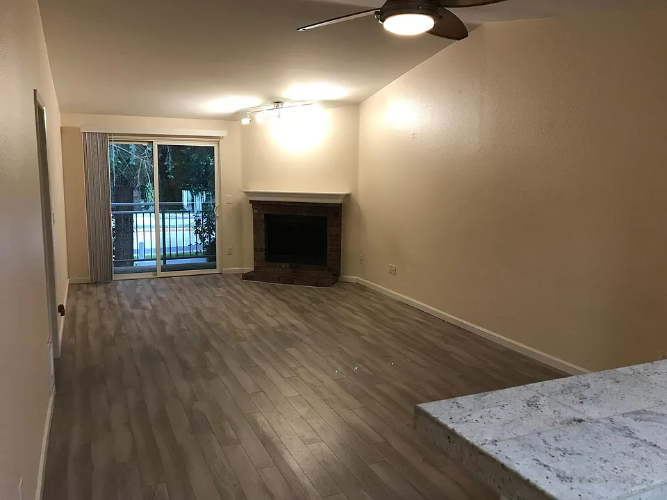 12607 100th Ln NE