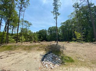 4 Courtland Ct, Cumberland Center, ME 04021