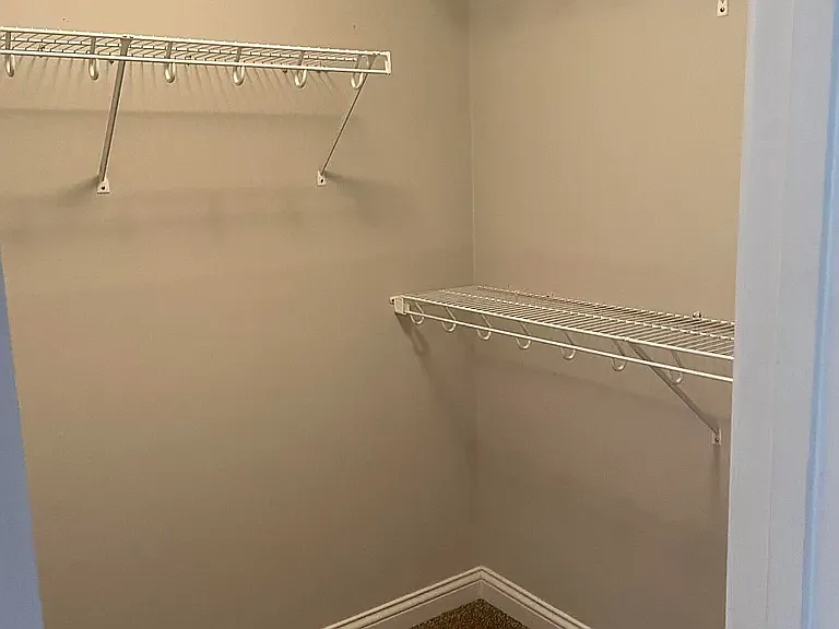 2414 Lake Park Rd — Photo 11