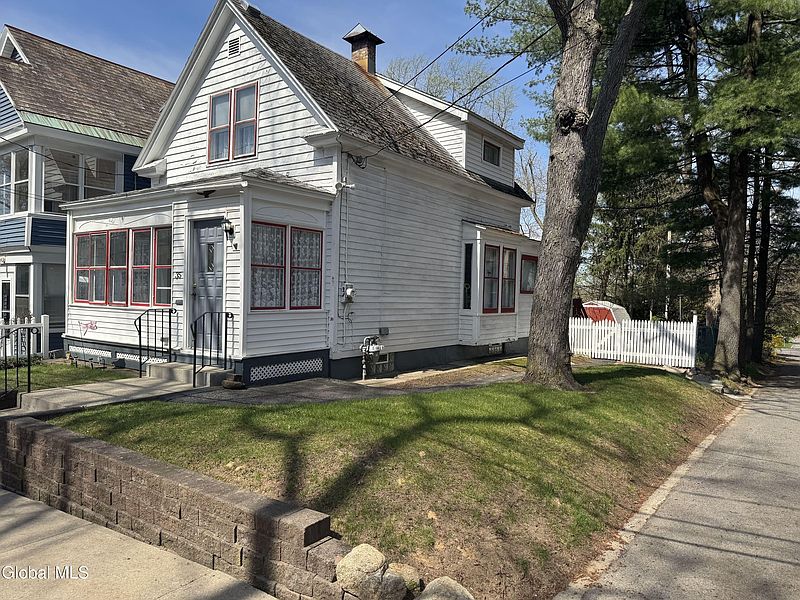 4th image of 35 Cornell Street
