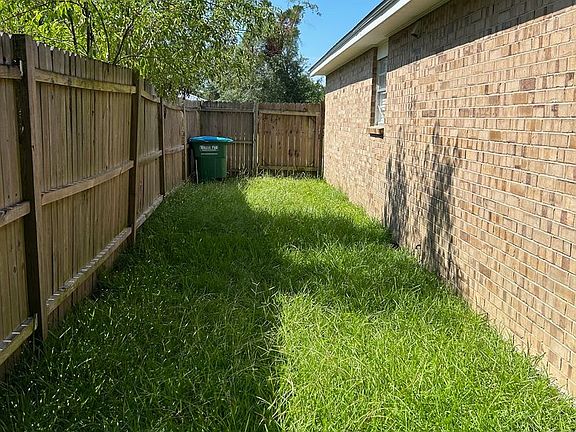 3rd image of 117 Grand Teton Ave