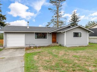 615 SW 4th Ave, Oak Harbor, WA 98277